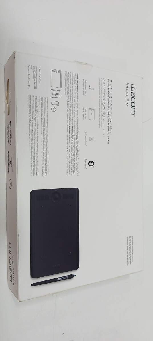 Wacom, Drawing Tablet: Intuos Pro With Box image number 3