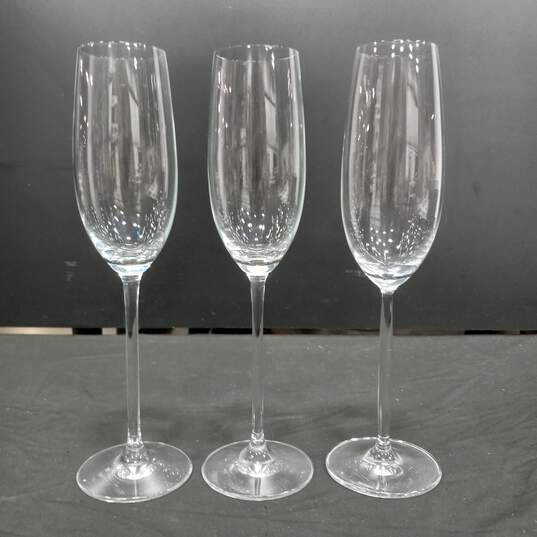 Set of 1 Schott Zwiesel Clear Crystal Flute Champagne Glass And 2 Unbranded Clear Crystal Flute Champagne Glasses image number 1