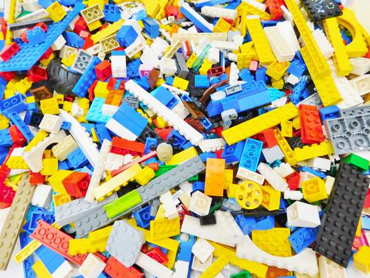 10.4 LBS Mixed LEGO Bulk Box image number 1