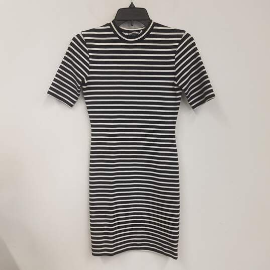 Womens Black White Striped Short Sleeve Crew Neck Bodycon Dress Size XS image number 1