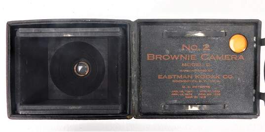 Vintage Kodak Brownie No.2 Model D Camera image number 2