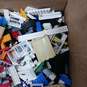 9.3lb Bundle of Assorted Lego Building Bricks and Pieces image number 3