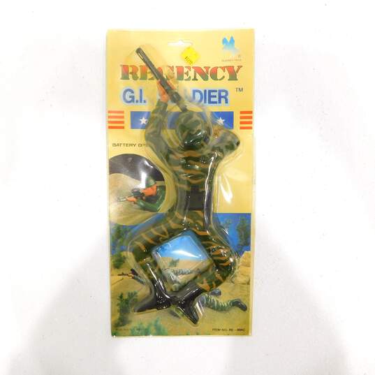 VTG 1987 Regency Toys GI Soldier Battery Operated Crawling Action Figure IOB image number 1