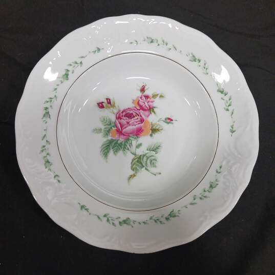 Set of 4 Gibson Housewares Victorian Rose Pattern Salad Bowls image number 3