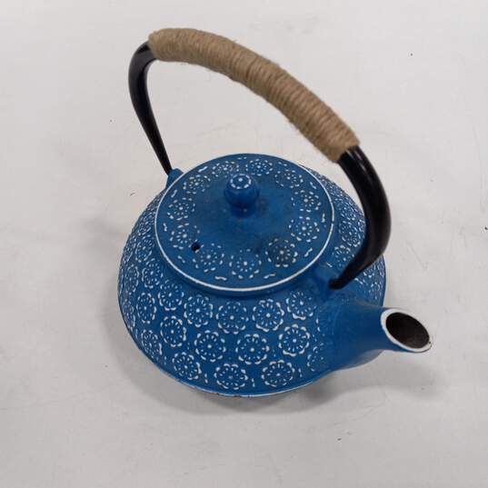 Blue Floral Cast Iron Teapot image number 3