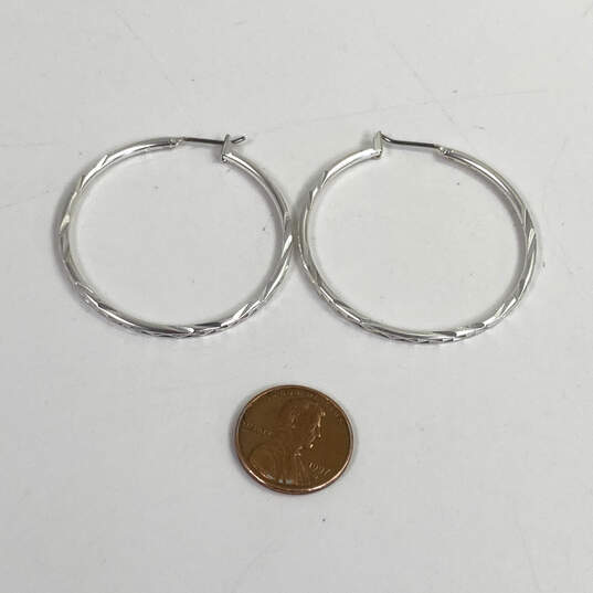 Designer Lucky Brand Silver-Tone Cut Round Shape Fashionable Hoop Earrings image number 2