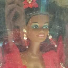 Mattel 10911 Happy Holidays Special Edition Barbie Doll 1993 alternative image