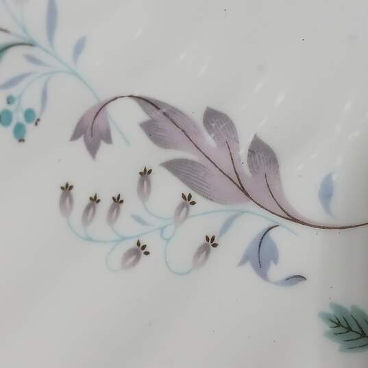Bundle 6 Royal Doulton Floral Themed Dinner Plates image number 4