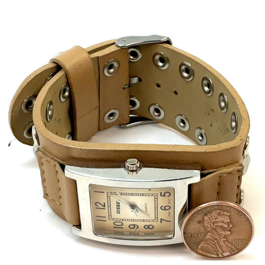 Designer Diesel Silver-Tone Dial Wide Adjustabe Strap Analog Wristwatch image number 2