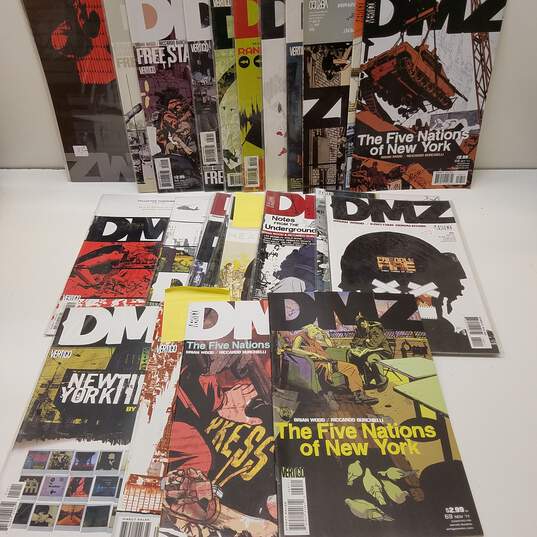 DC Vertigo DMZ Comic Books image number 5