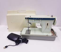 Singer Sewing Machine Fashion Mate 257