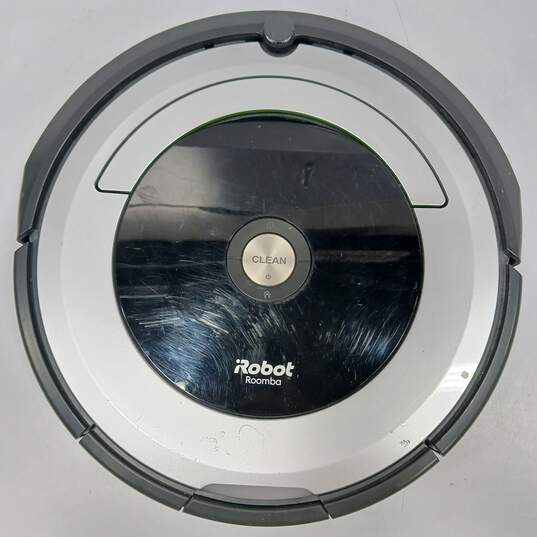 iRobot Roomba 690 Wi-Fi Connected Robotic Vacuum Cleaner image number 2