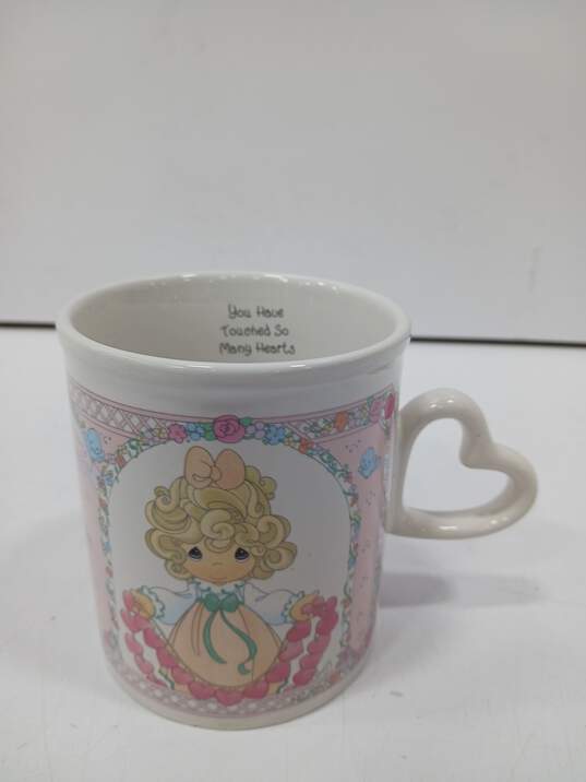 Pair of Precious Moments Mugs image number 4