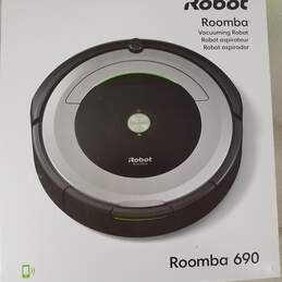 iRobot Roomba 690 Wi-Fi Connect Robotic Vacuum Sold as Parts N Repair