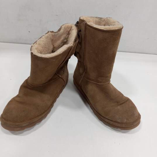 Women’s Bearpaw Shearling Ankle Booties Sz 8 image number 4