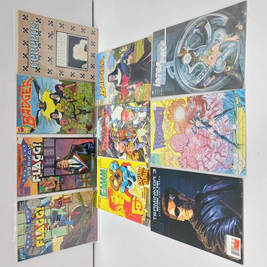Bundle of 10 Assorted Comic Books image number 1