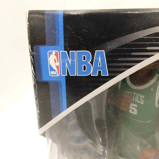 Sealed NBA All Star Vinyl Kevin Garnett Boston Celtics Figure image number 8