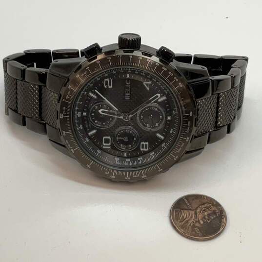 IOB Designer Relic ZR15816 Gunmetal Gray Multifunction Analog Wristwatch image number 2