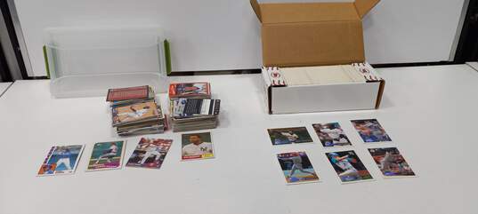 2 Pound Bundle Of Assorted Sports Trading Cards image number 1
