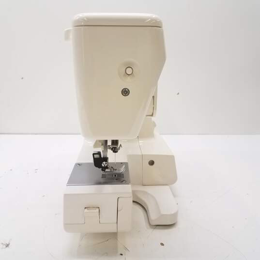 Brother Sewing Machine XL-2027 image number 4