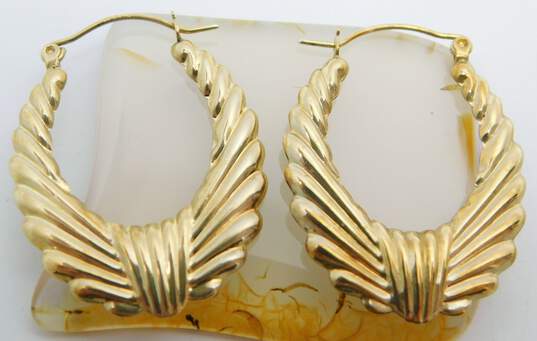 14K Yellow Gold Scalloped Oval Hoop Earrings 2.5g image number 3