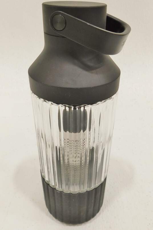 Beast Hydration System Glass Bottle & Infuser W/Carry Cap Black image number 2