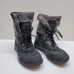 UGG Women's Adirondack Boot Size 7 Lace Up Black Leather Sheepskin