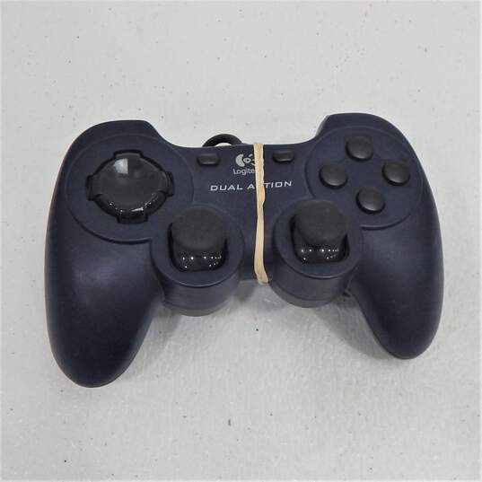 10 Logitech PC USB Controllers image number 10