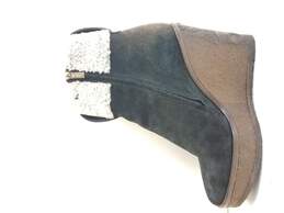 Yves Saint Laurent Women's Boots Size 9.5  w/ COA alternative image