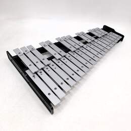 Vic Firth 32-Key Model Metal Glockenspiel Set w/ Rolling Case and Accessories alternative image