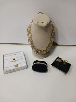 Gold tone Fashion Costume Jewelry