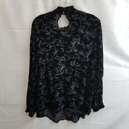 Torrid Women's Black Velvet Smocked Turtleneck Top Size 2 alternative image