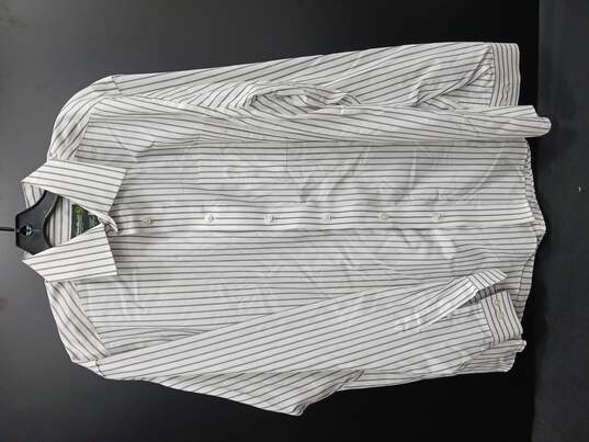 Eddie Bauer Men's Gray/White Striped Dress Shirts Size L image number 1
