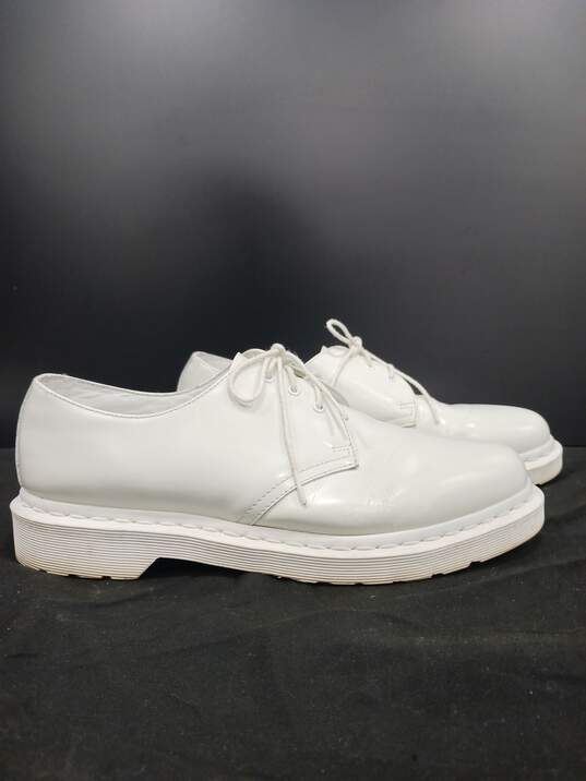Men's Dr. Martens White Smooth Leather Oxford Shoes Size 11 image number 4