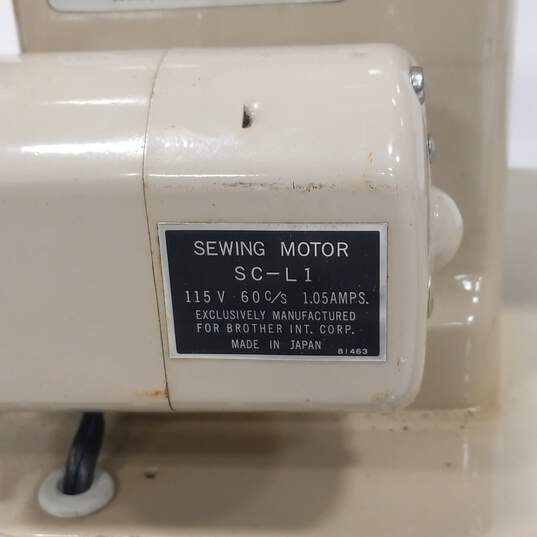 Brother Sewing Machine with Case image number 7