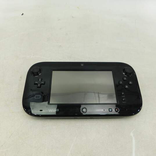Nintendo Wii U & Gamepad image number 4