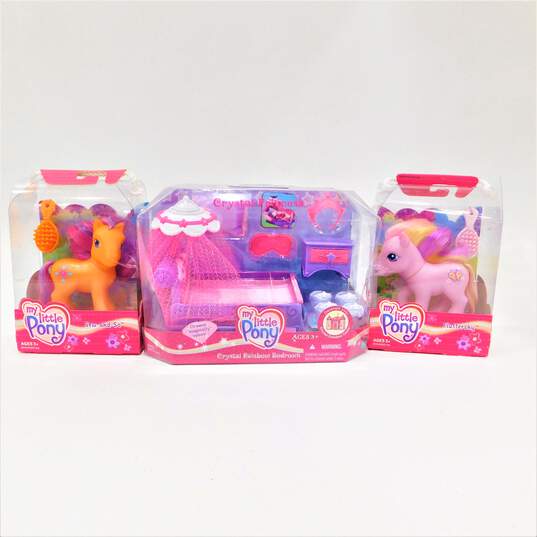 Sealed 2005 Hasbro My Little Pony Crystal Rainbow Bedroom Playset w/ Sew and So & Fluttershy Figures image number 1