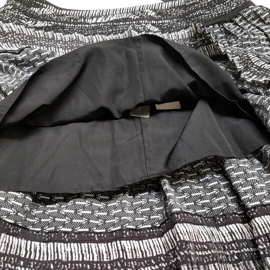 NWT Womens Black Ivory Elastic Waist Pull On Short Pleated Skirt Size 2 image number 5