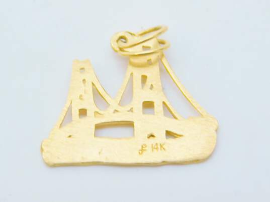 14k Yellow Gold Golden Gate Bridge Etched Charm 1.9g image number 3
