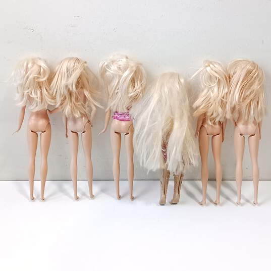 Bundle of Barbie Dolls image number 2