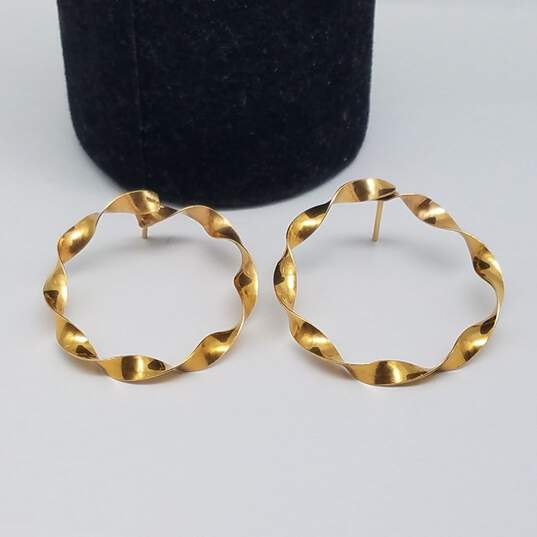 18k Gold 1.25" Twist Hoop Earrings 3.7g image number 1