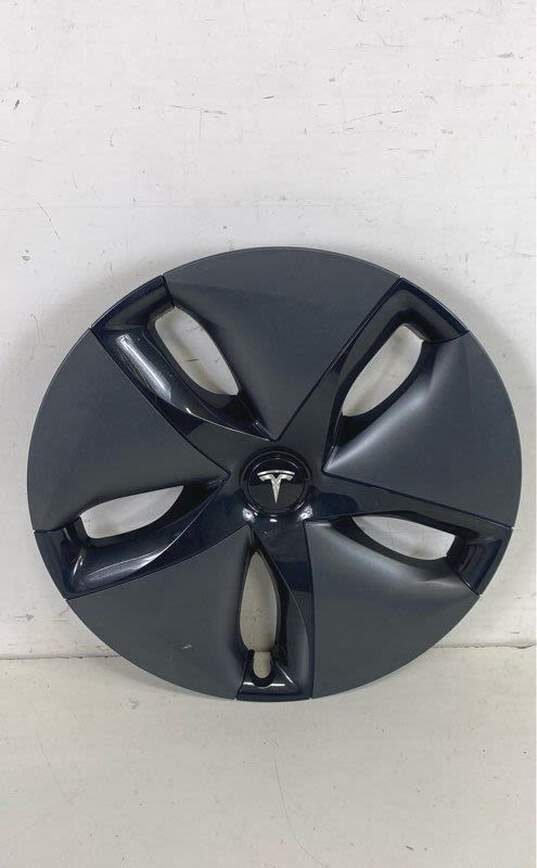Tesla Gray 18in. Plastic Wheel Cover image number 5