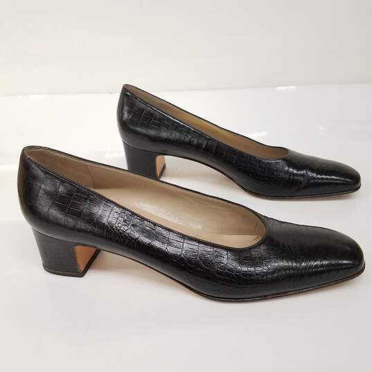Salvatore Ferragamo Black Croc Leather Chunky Heel Pumps Women's Size 8.5 image number 4