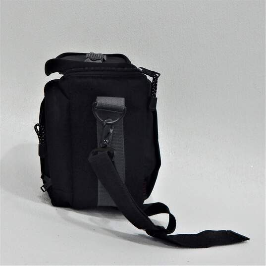 Tamrac Explorer 2 Black Camera Bag Waist Strap Handle Accent w/ Shoulder image number 4