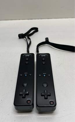 Set Of 2 Nintendo Wii Motion Plus Remotes- Black alternative image