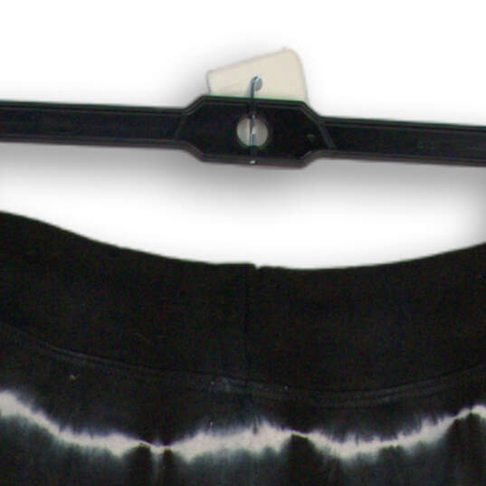 NWT Womens Black White Tie Dye Elastic Waist Pull-On Sweat Shorts Size 1 image number 4