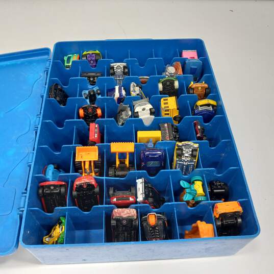 Hot Wheels carry case with storage for 48 cars