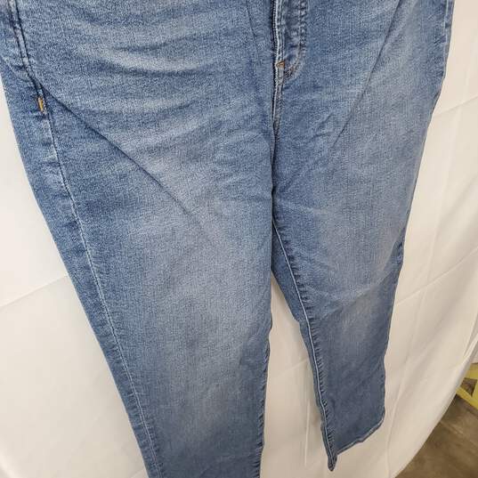 Women's Madewell The Curvy Perfect Vintage Jean Size 29 NWT (B) image number 2