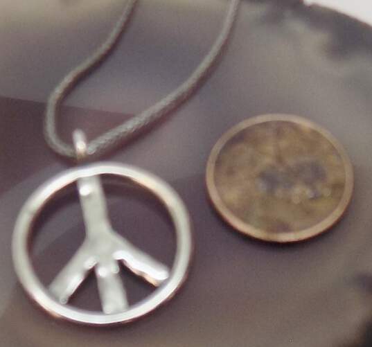 Retired Silpada Sterling Silver Peace Sign Necklace 7.4g image number 2