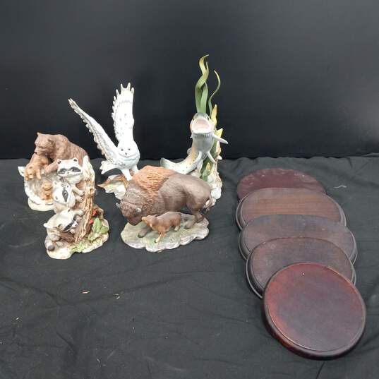 5pc. Bundle of Assorted Homco Woodland Animal Figurines with Wooden Stands image number 1